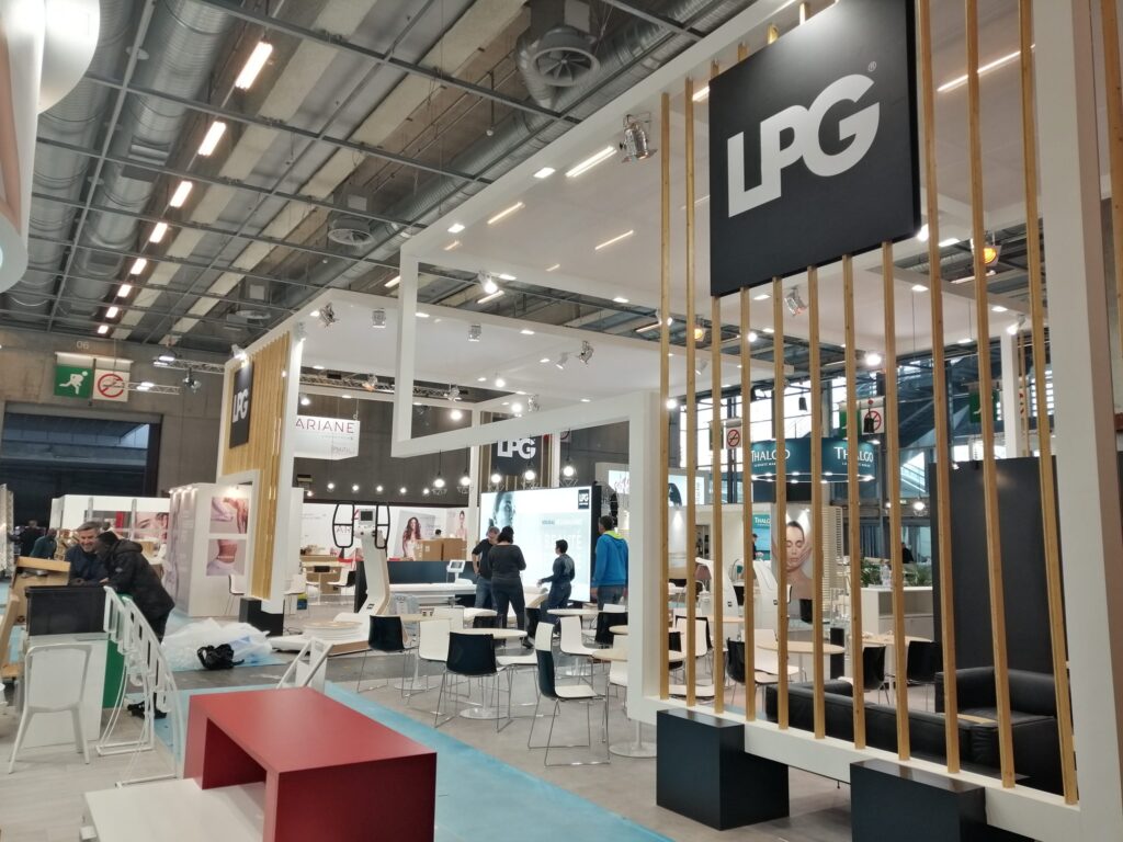 Nos stands 2 LPG ESTHETIQUE ET SPA 2019 scaled 2